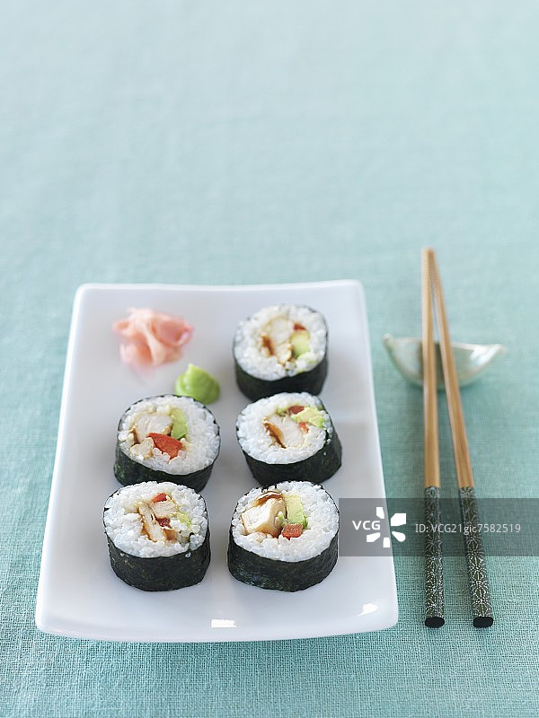 照烧鸡肉寿司卷图片素材