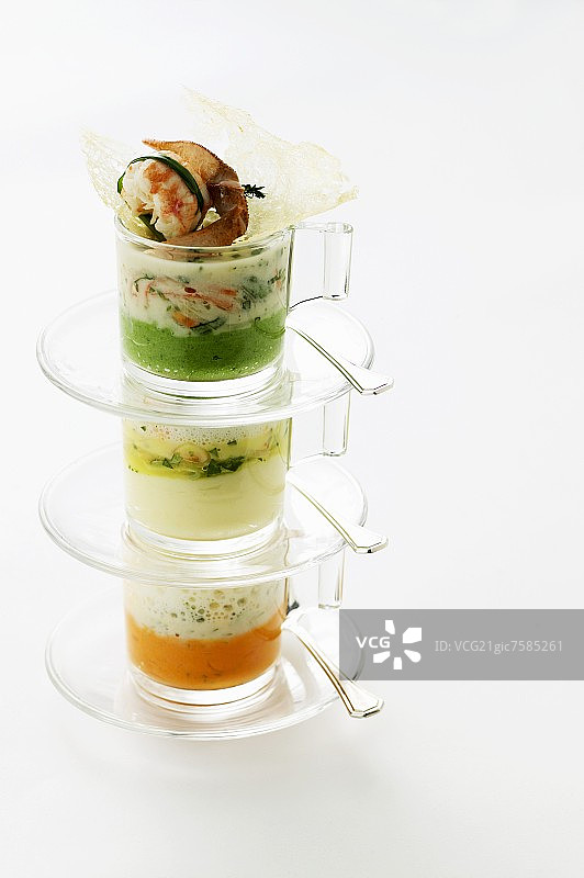 三种蔬菜泥配小龙虾杯图片素材