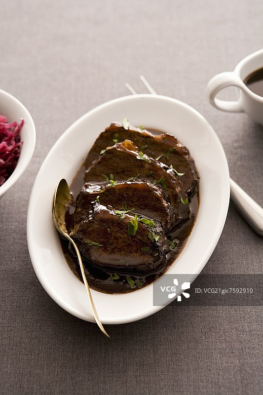 卤牛肉切片图片素材