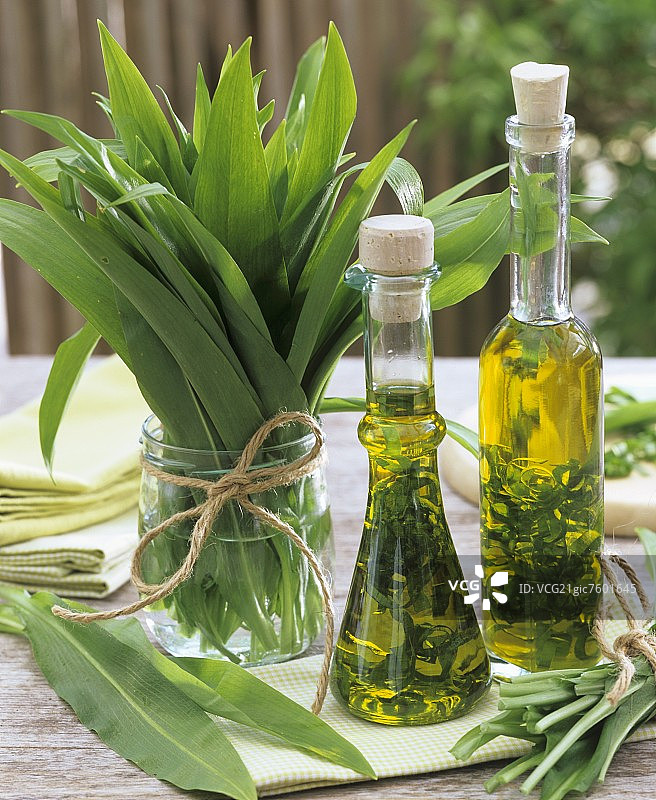 野蒜和野蒜油图片素材