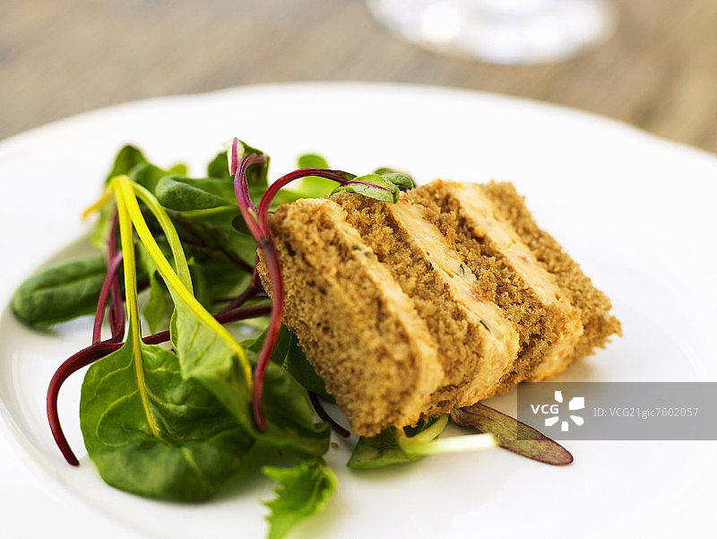 塔雷吉欧奶酪切片图片素材