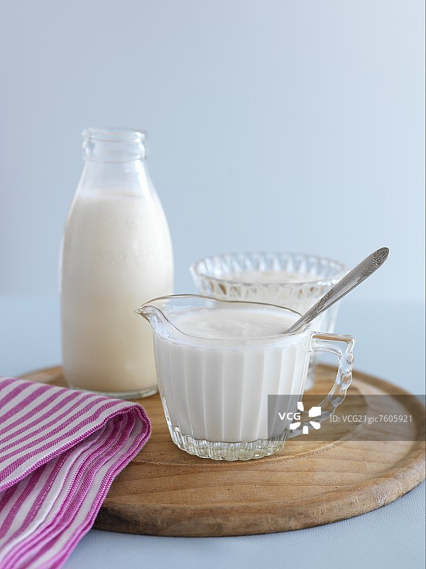 奶油和天然酸奶图片素材