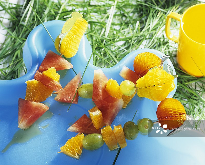 儿童水果串图片素材