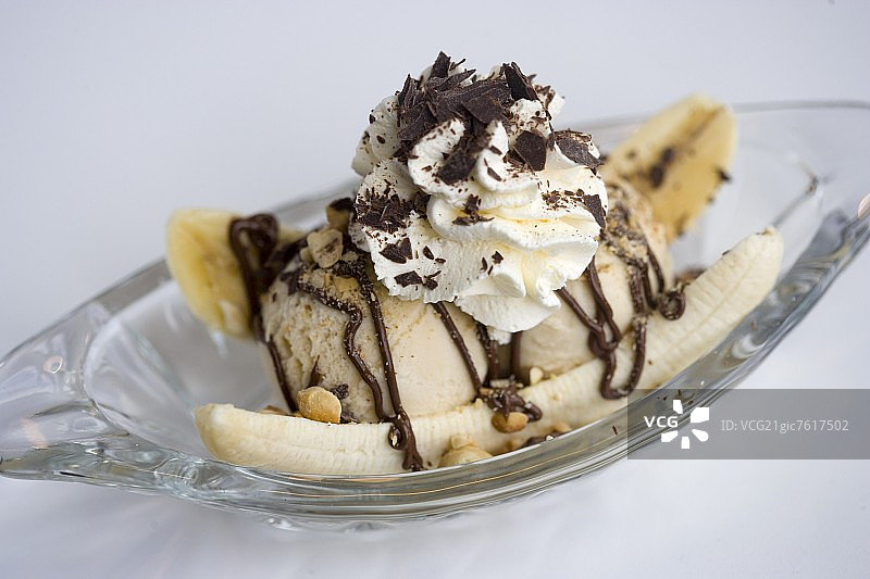 香草冰淇淋奶油香蕉船图片素材