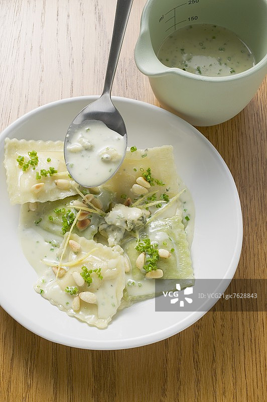 奶酪柠檬汁饺子图片素材