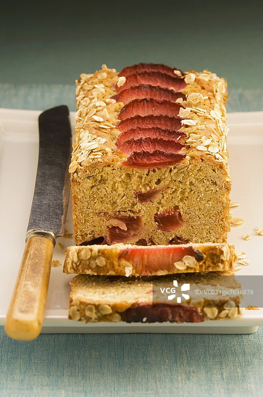 燕麦李子蛋糕图片素材