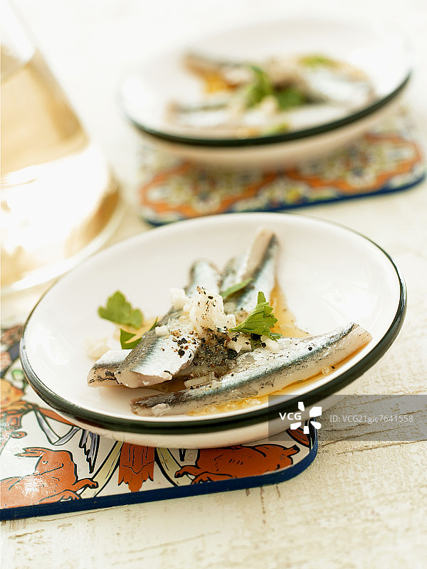 油醋汁沙丁鱼图片素材