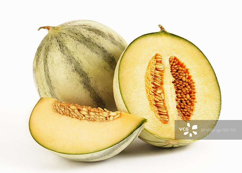完整哈密瓜和切块哈密瓜图片素材