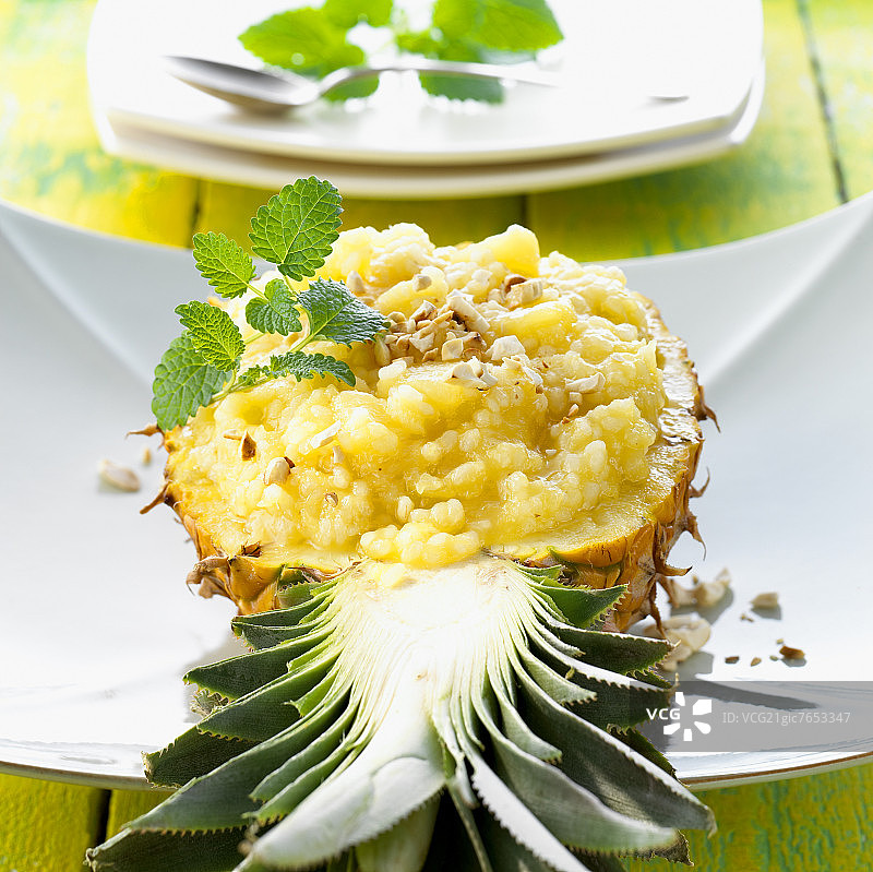 菠萝盅坚果菠萝饭（泰国）图片素材