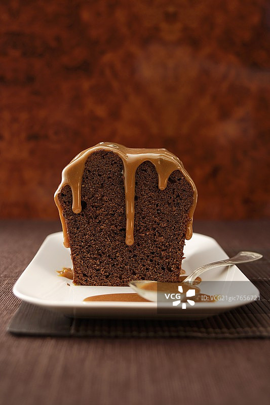 焦糖酱咖啡蛋糕图片素材