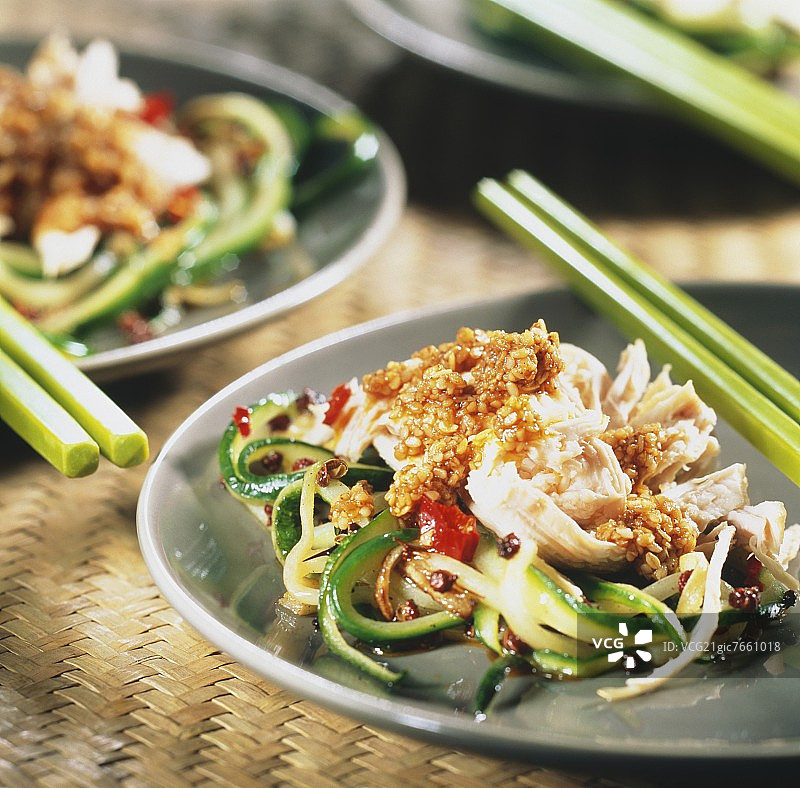 麻酱黄瓜鸡胸肉图片素材