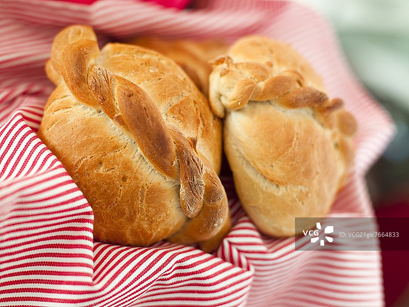 编织面包卷图片素材