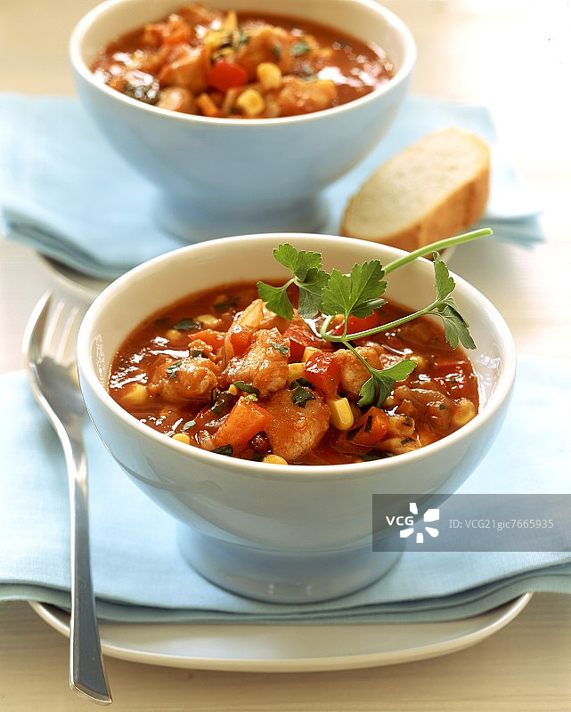 番茄甜椒玉米烩火鸡图片素材