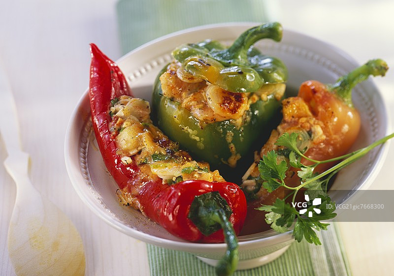 三颗酿彩椒图片素材