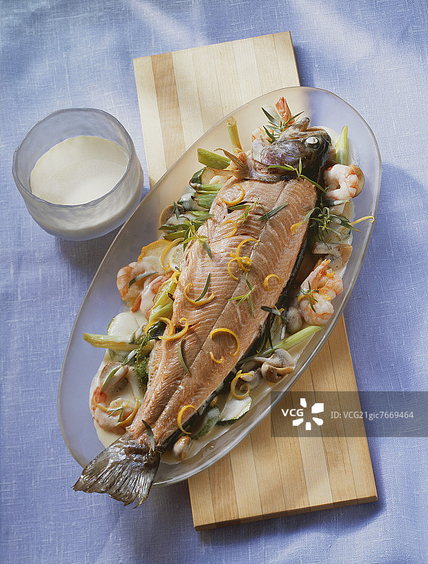 雷司令汁鲑鱼鳟鱼图片素材