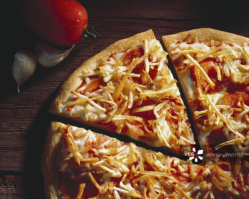 意大利香肠披萨图片素材