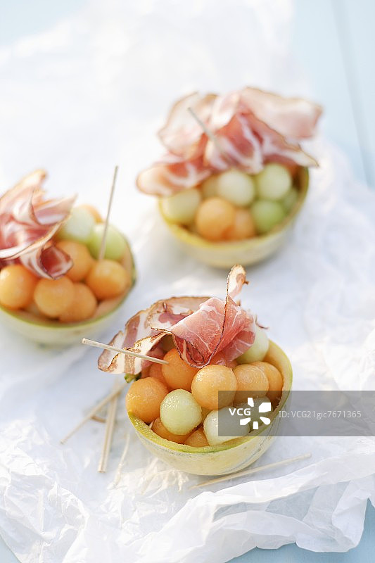 哈密瓜球配火腿图片素材