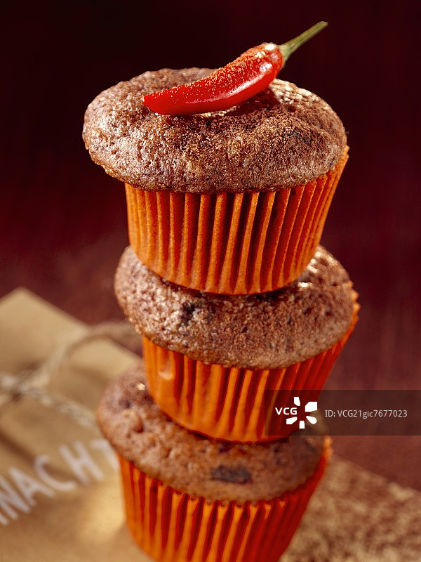 三个巧克力辣椒松饼图片素材