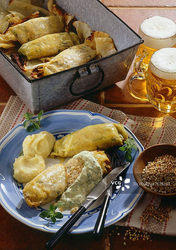 Golabki（波兰奶酪荞麦卷心菜卷）图片素材