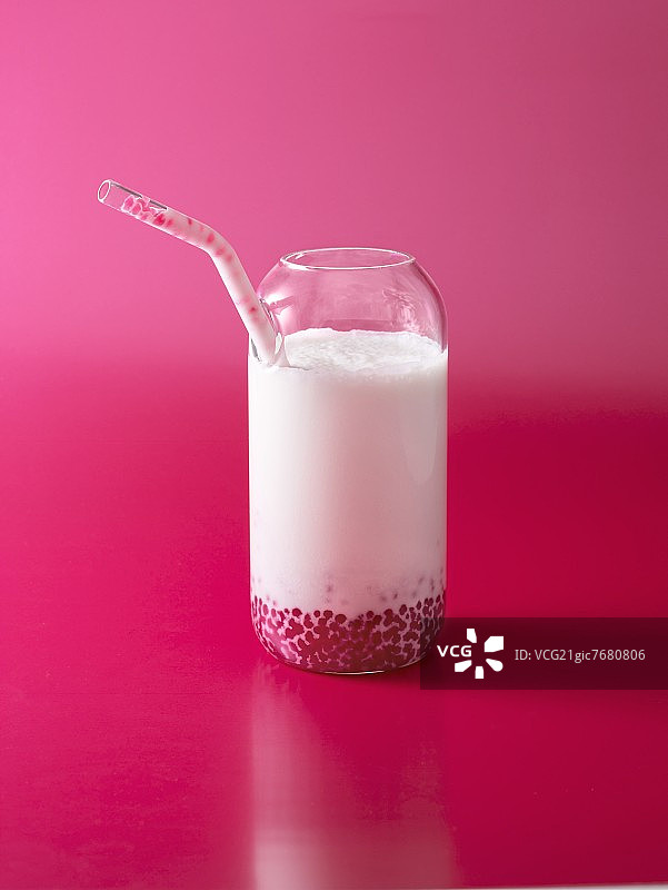 西米草莓椰奶昔图片素材