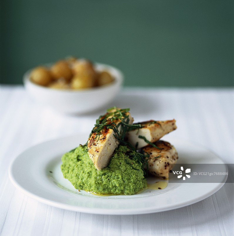 豌豆泥鸡胸肉图片素材