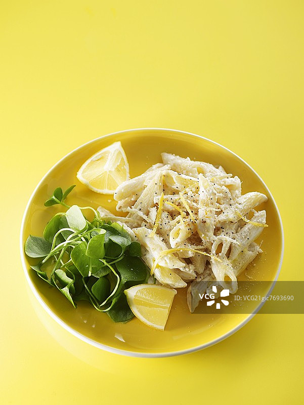 柠檬酱汁通心粉图片素材