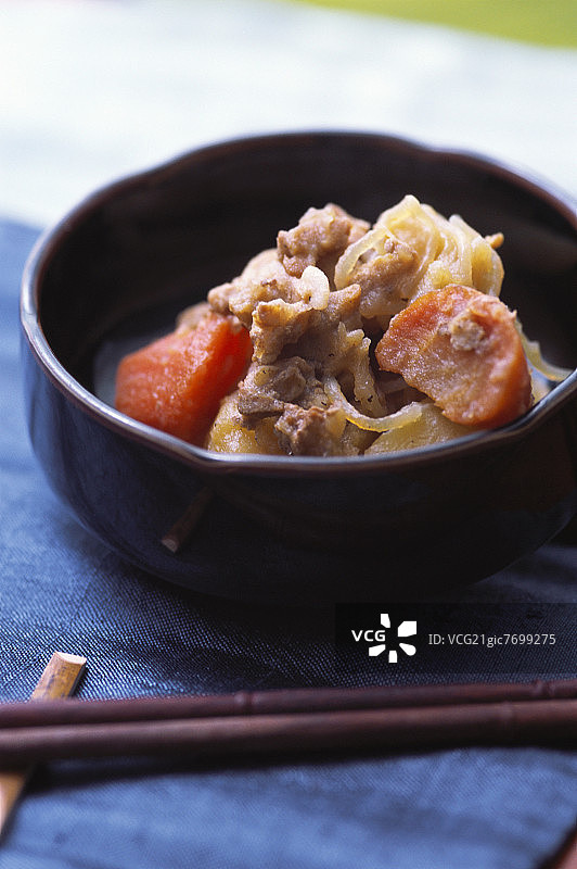 日式土豆炖牛肉图片素材
