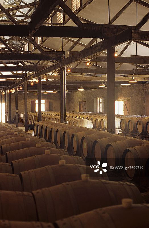 澳大利亚巴罗萨谷亚伦巴酒庄的历史悠久的酒窖图片素材