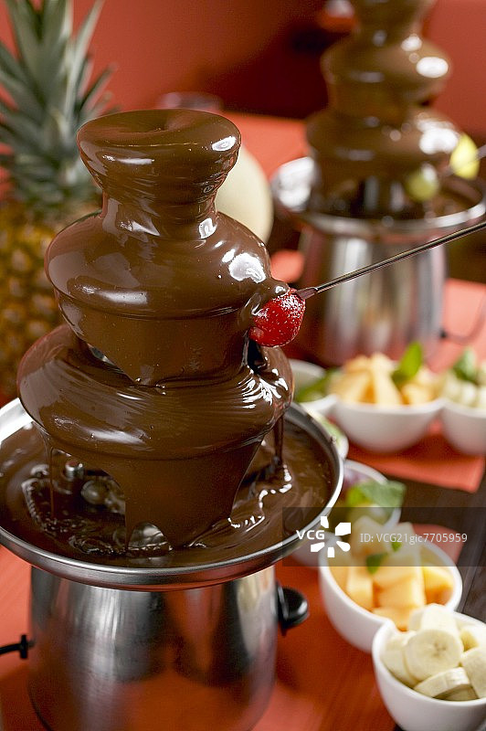 巧克力喷泉和水果图片素材