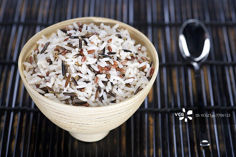 一碗野米图片素材