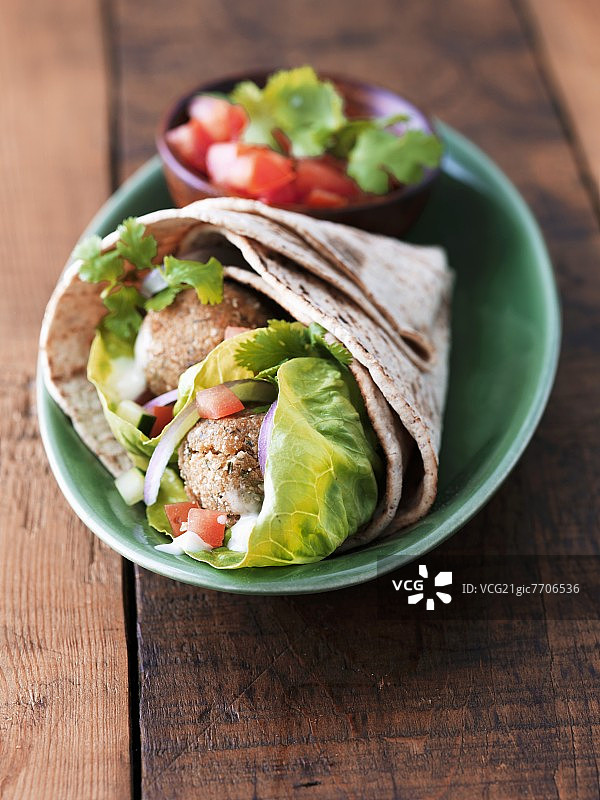 炸豆丸子卷图片素材