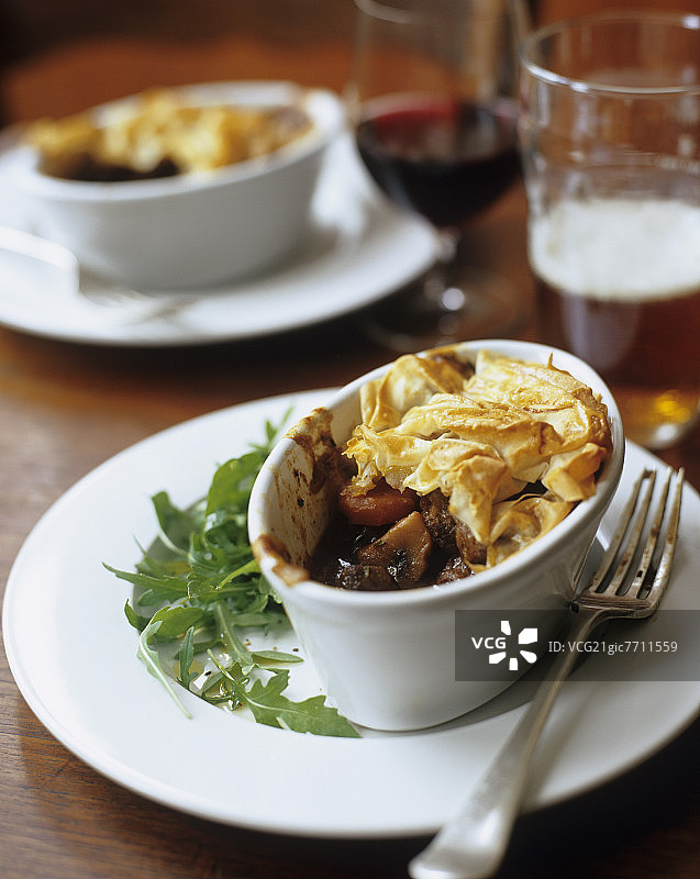 牛排腰子馅饼图片素材