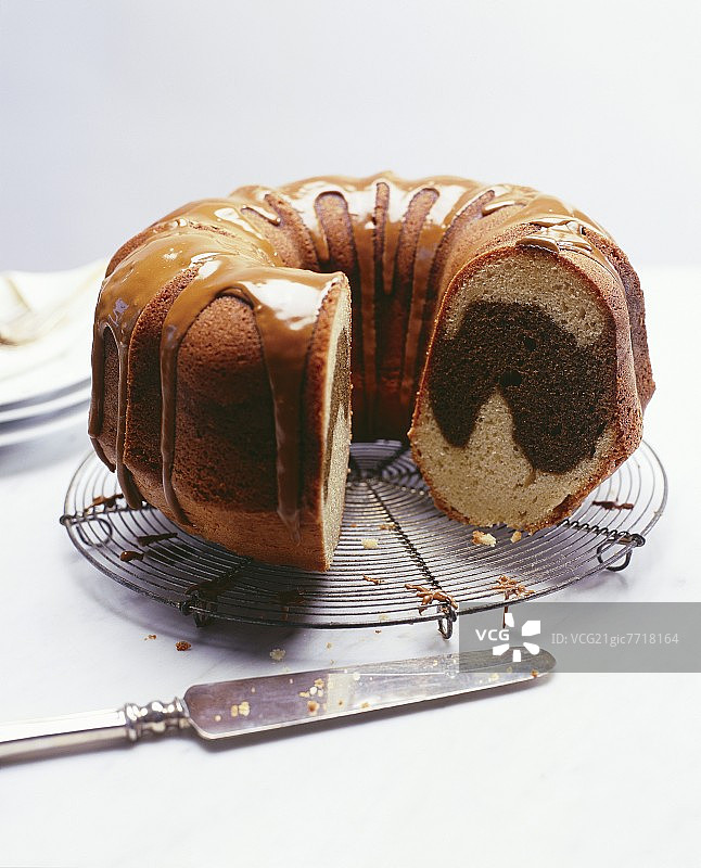 切片糖霜浓缩咖啡蛋糕图片素材