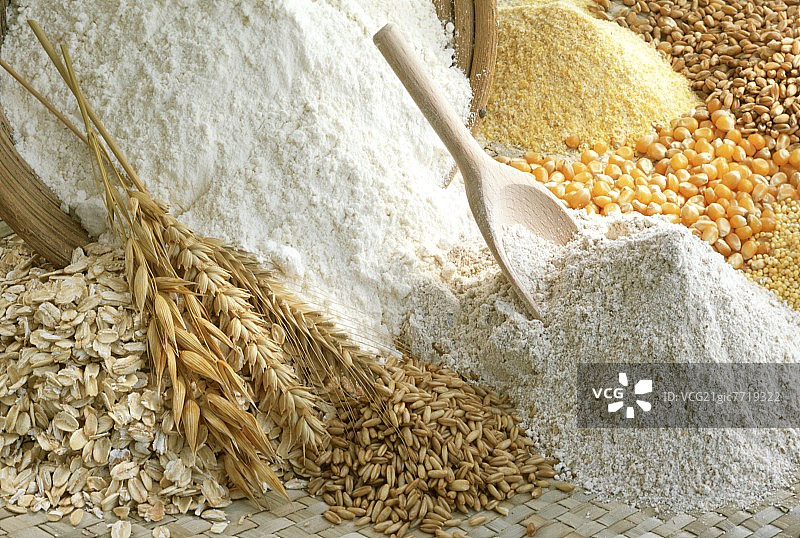 各种谷物、面粉、燕麦片和谷物穗图片素材