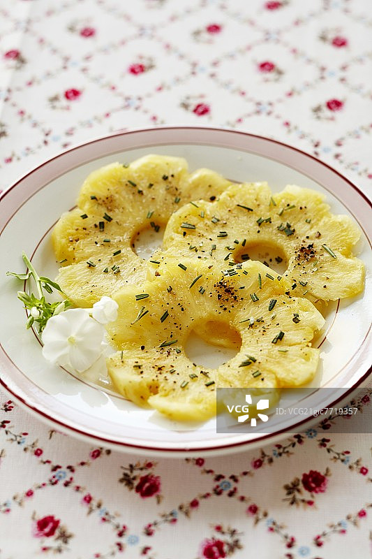 迷迭香菠萝薄片图片素材