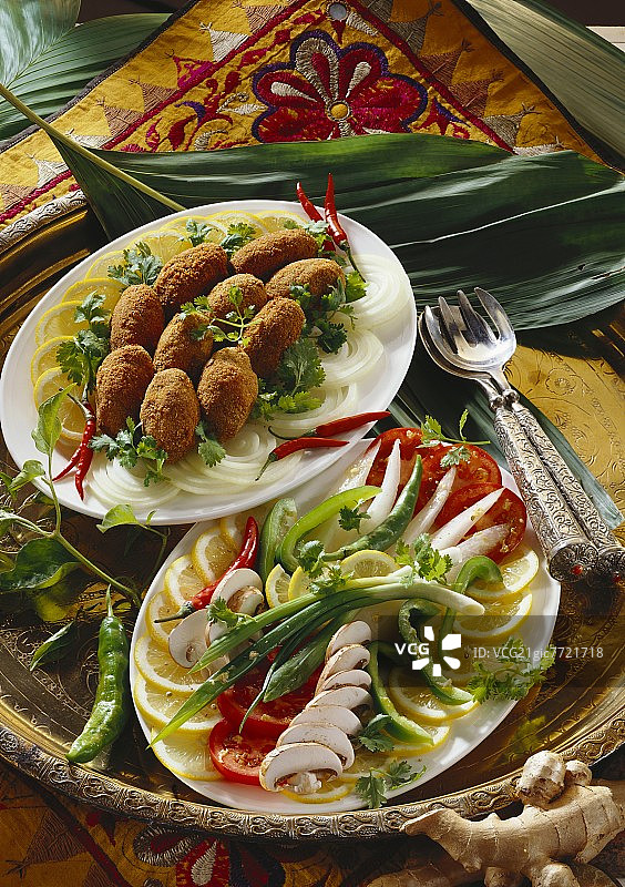 香煎金枪鱼丸混合沙拉（印度）图片素材