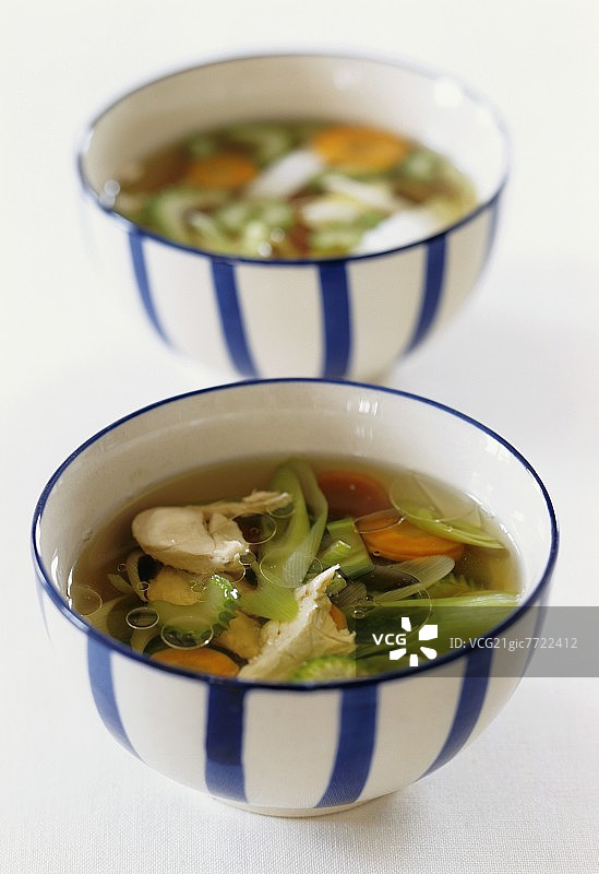 蔬菜鸡汤图片素材