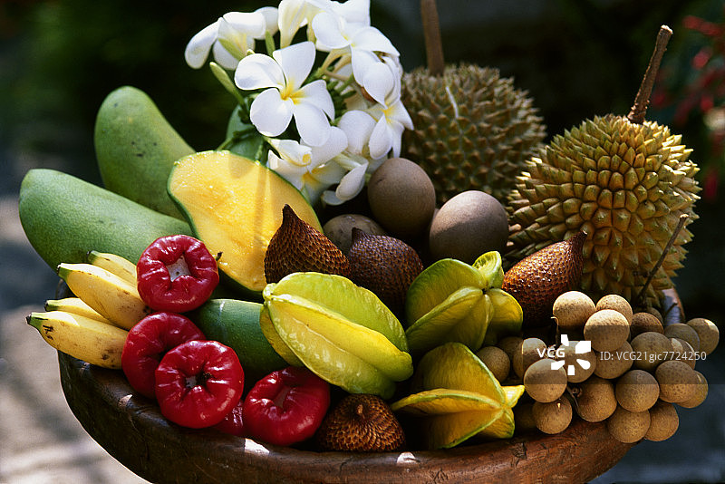 鸡蛋花与异国水果（巴厘岛）图片素材