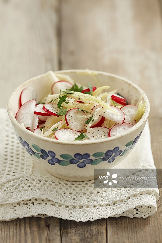 萝卜卷心菜沙拉图片素材