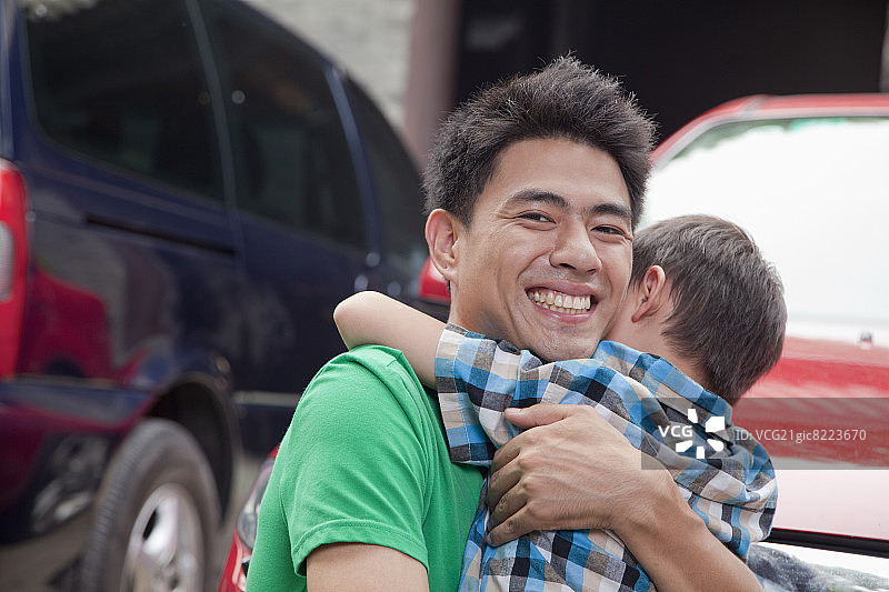 父子拥抱图片素材