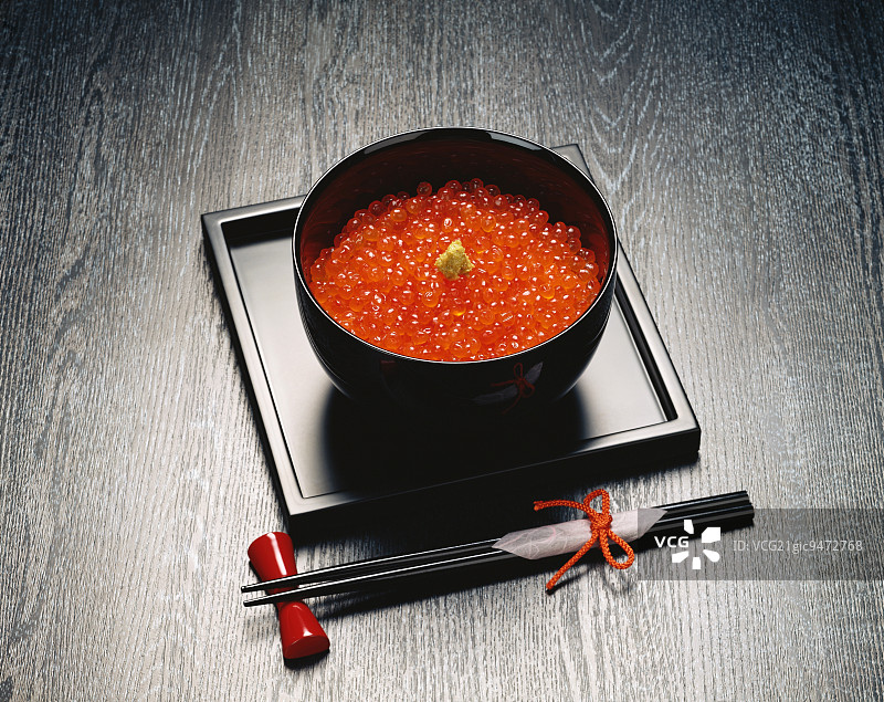 三文鱼籽盖饭图片素材