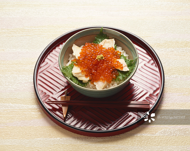 三文鱼籽盖饭图片素材