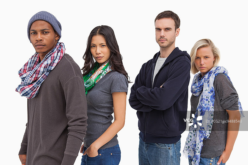 一排时尚的年轻人，白色背景图片素材