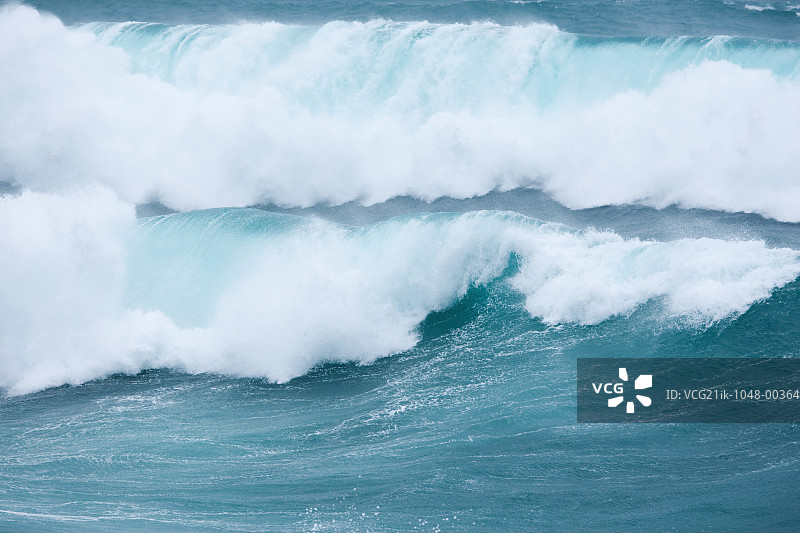 汹涌巨浪图片素材