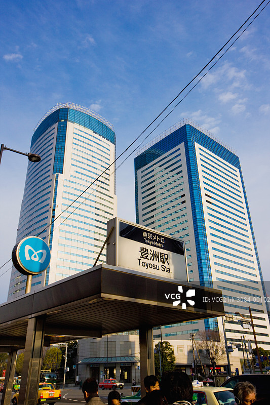 东京站附近的高层建筑群图片素材