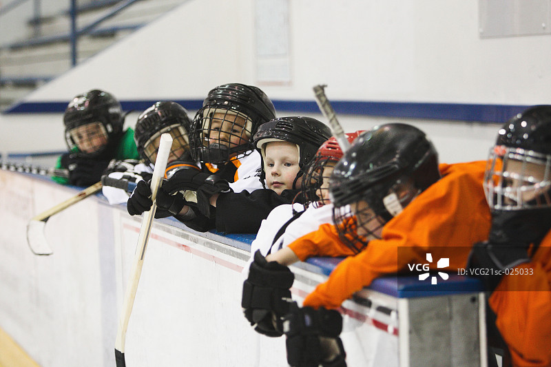 青年冰球队图片素材