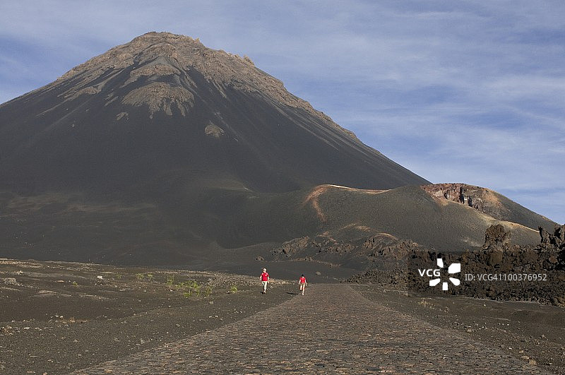 通往佛戈火山的小路，佛得角群岛，非洲图片素材