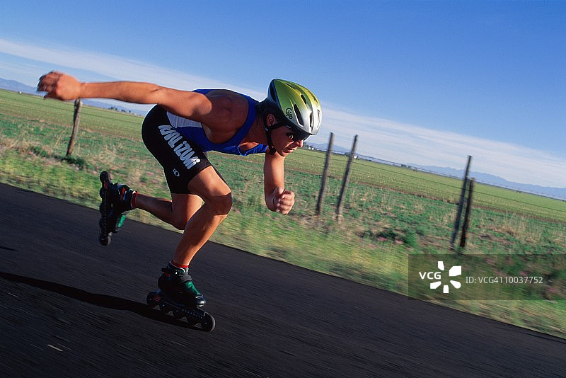 在科罗拉多州玩直排轮滑图片素材
