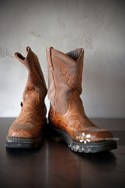旧工作靴图片素材