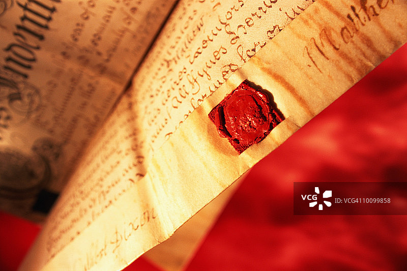 旧羊皮纸上的印章图片素材